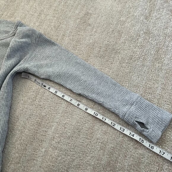 Aerie Offline Gray Waffle Knit Henley Thermal Top XS Cotton Blend - Picture 7 of 12